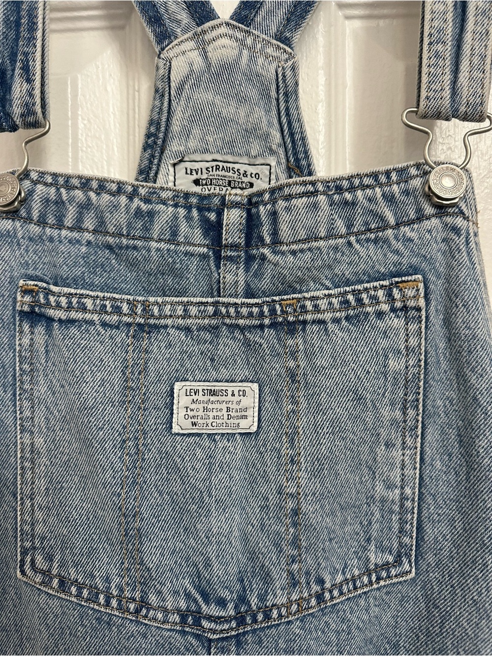 Levi’s Light Wash Denim Overalls - Picture 3 of 5